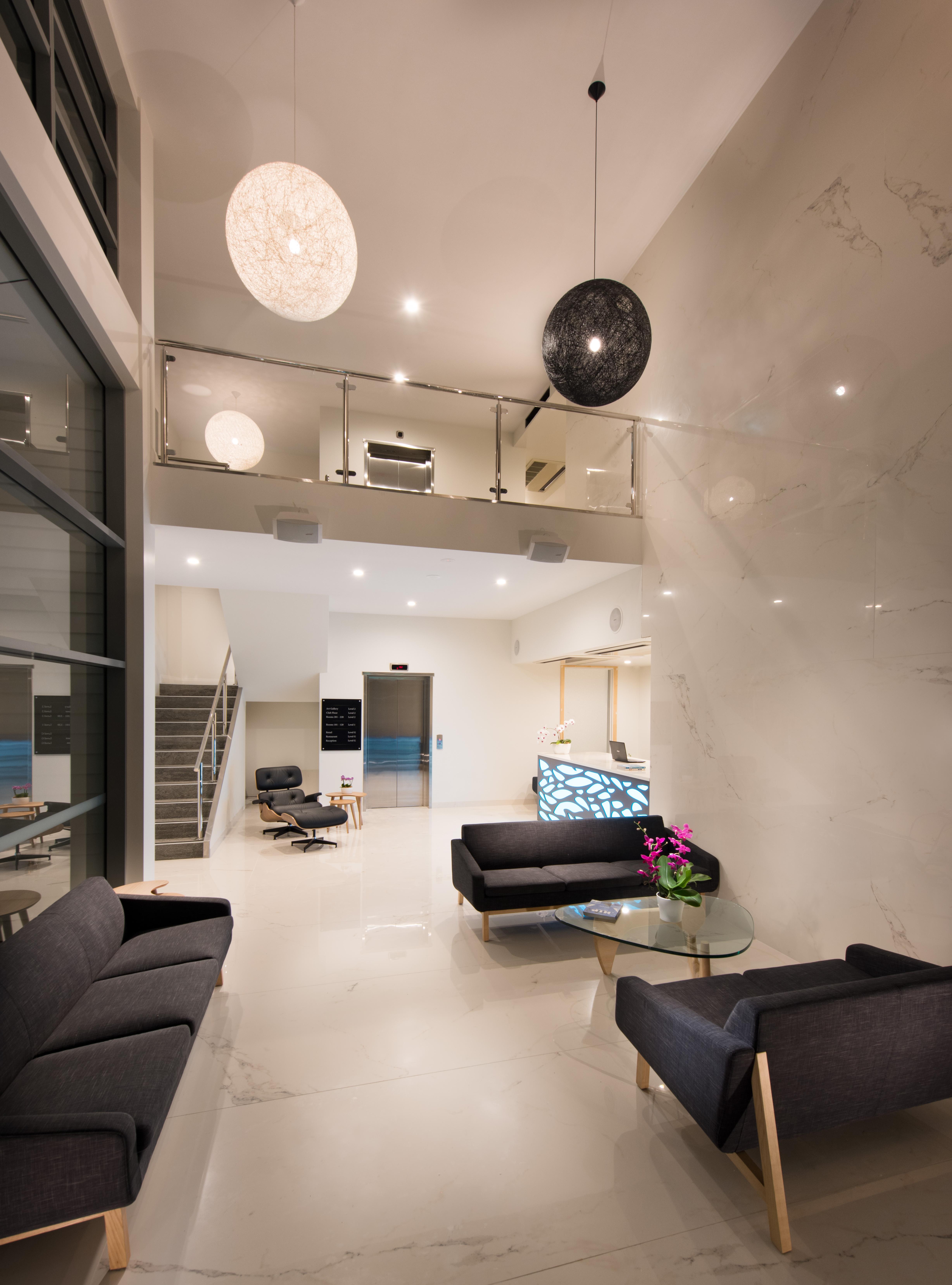 Heart Hotel And Gallery Whitsundays Еърли Бийч Екстериор снимка