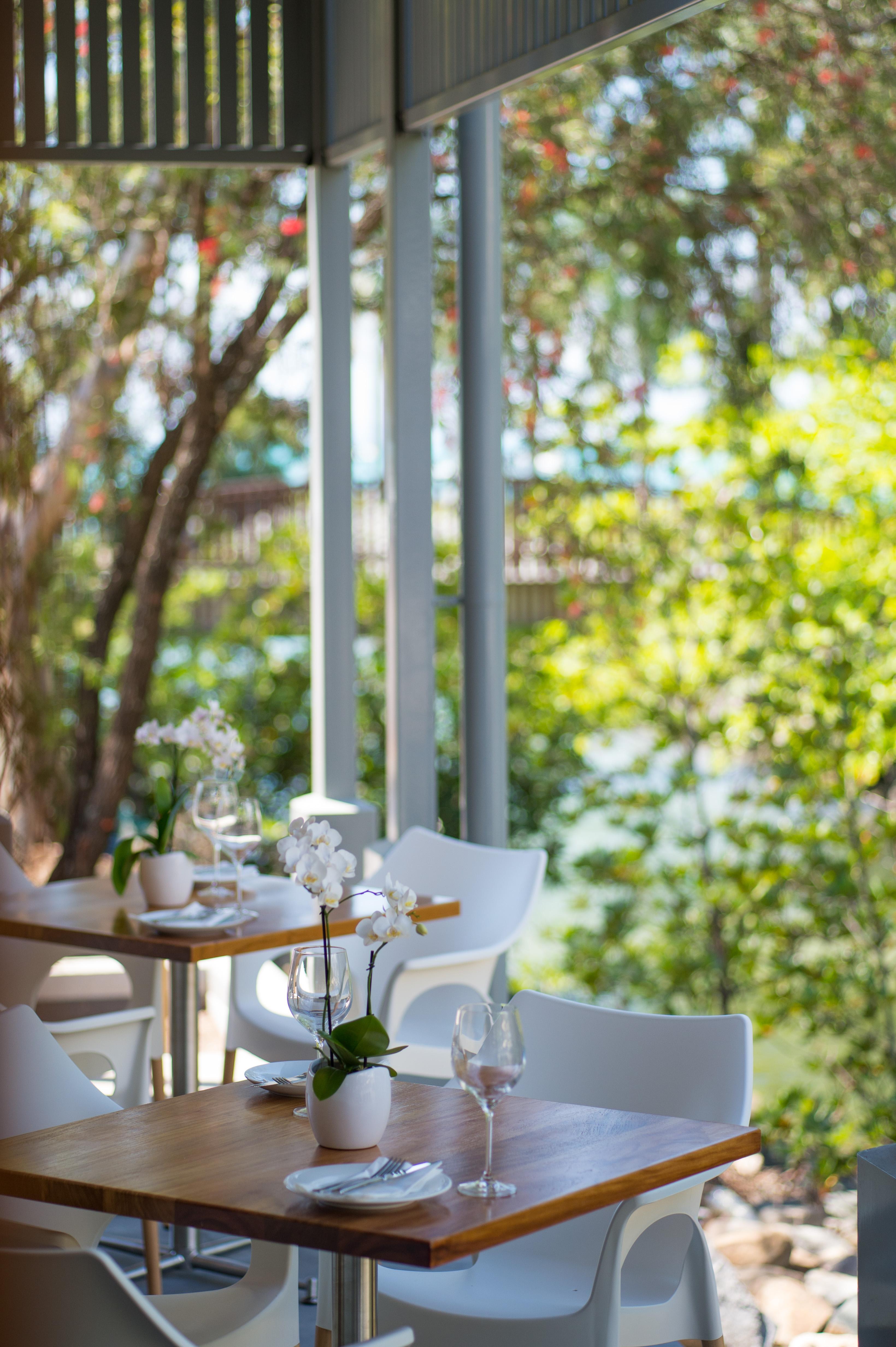 Heart Hotel And Gallery Whitsundays Еърли Бийч Екстериор снимка